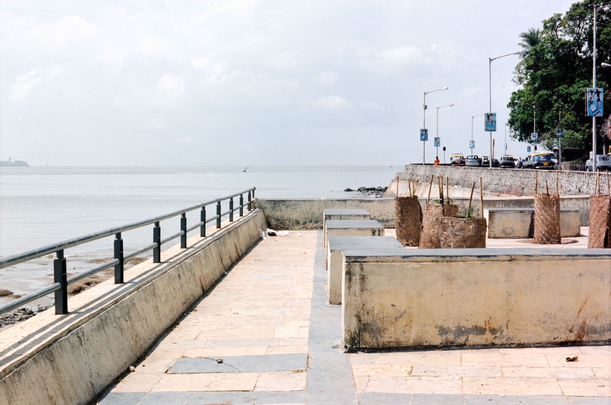 AHP F2004 09 002 sc250526 img06 NLP